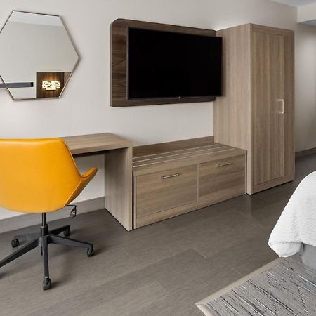 Holiday Inn Express & Suites Waynesboro East Bagian luar foto