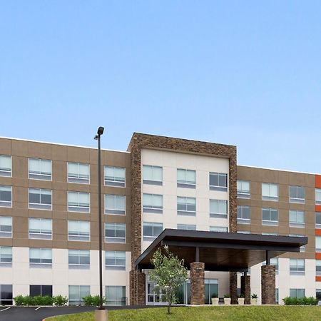 Holiday Inn Express & Suites Waynesboro East Bagian luar foto