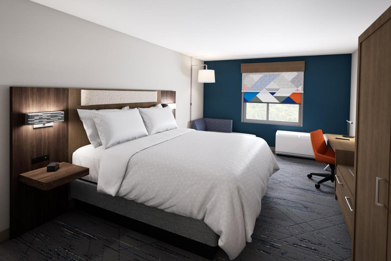 Holiday Inn Express & Suites Waynesboro East Bagian luar foto