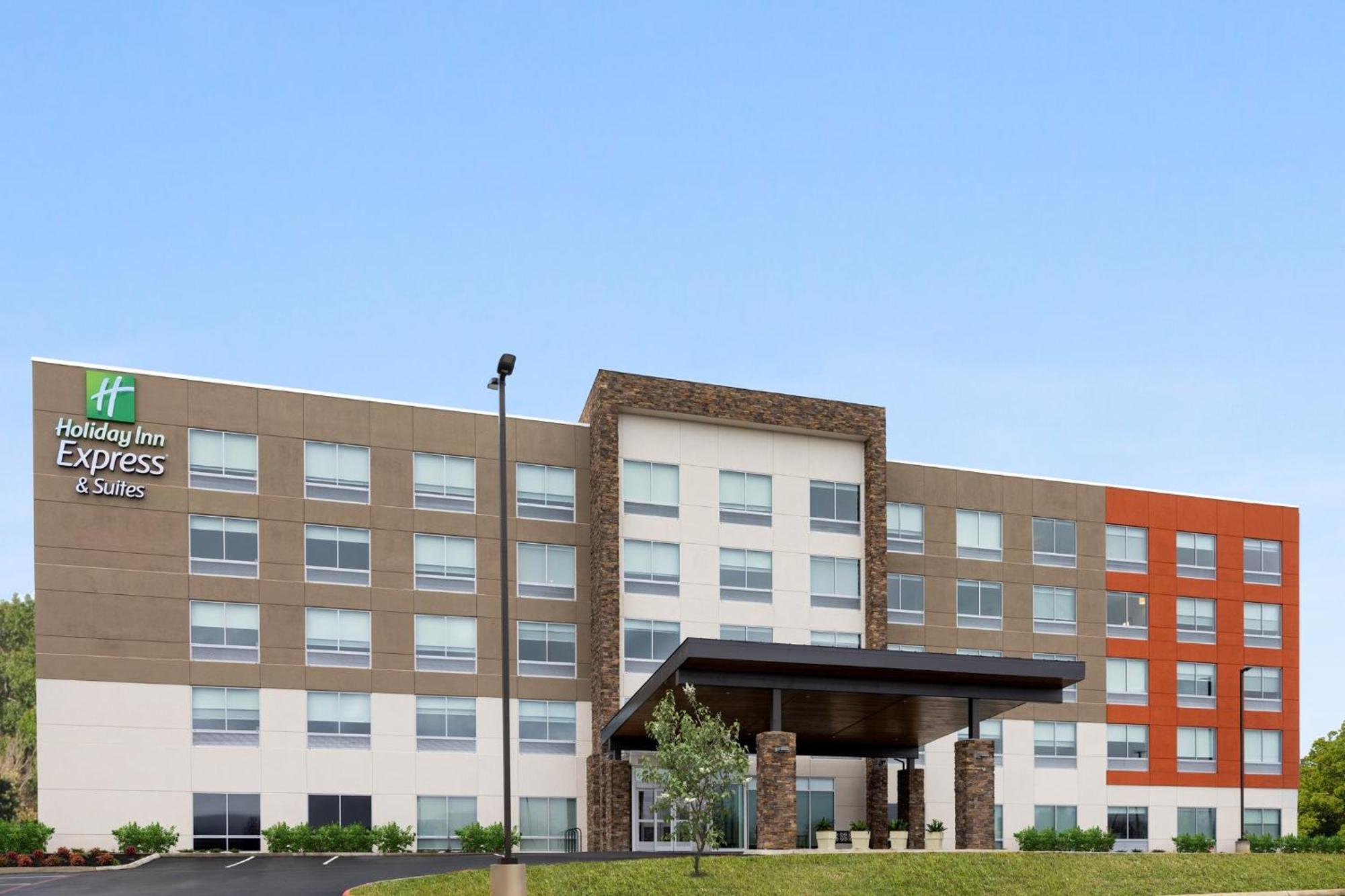 Holiday Inn Express & Suites Waynesboro East Bagian luar foto