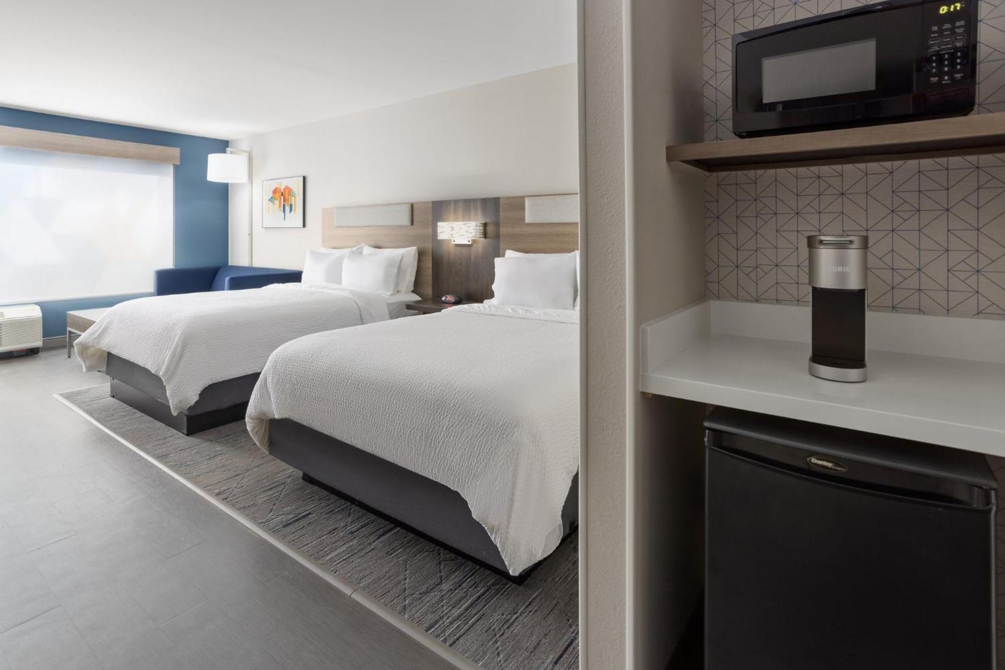 Holiday Inn Express & Suites Waynesboro East Bagian luar foto