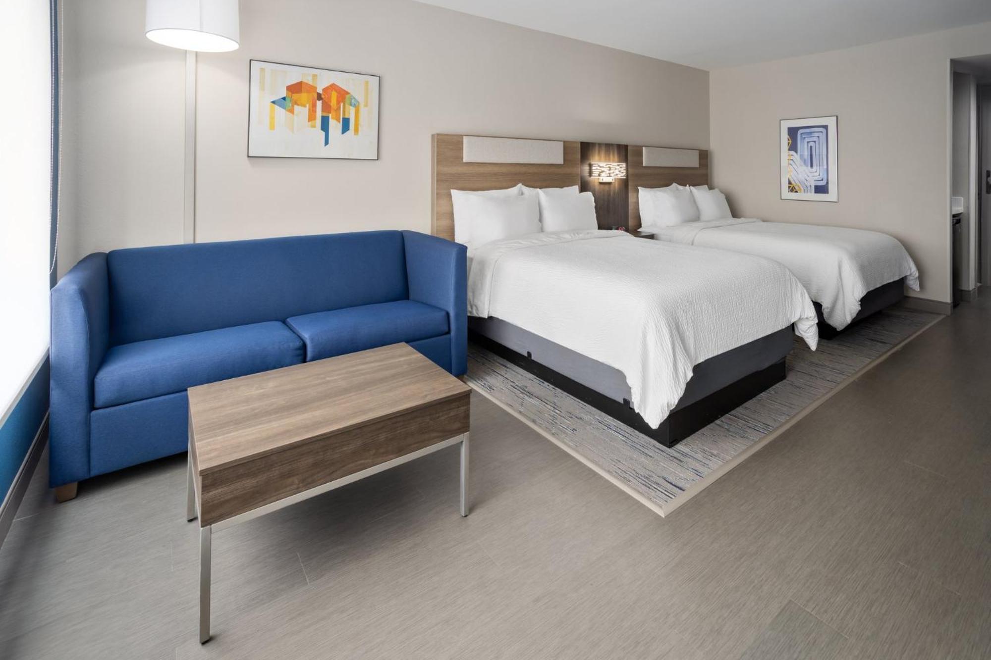 Holiday Inn Express & Suites Waynesboro East Bagian luar foto