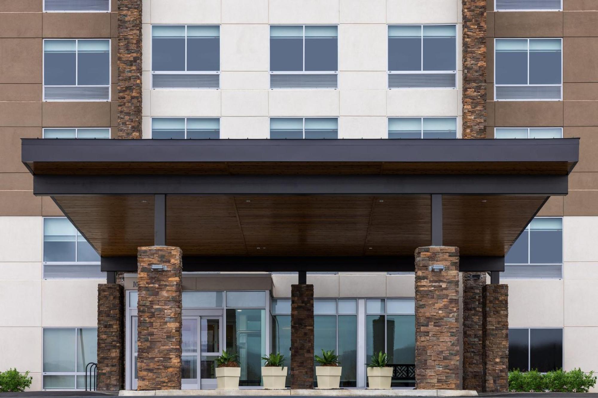Holiday Inn Express & Suites Waynesboro East Bagian luar foto